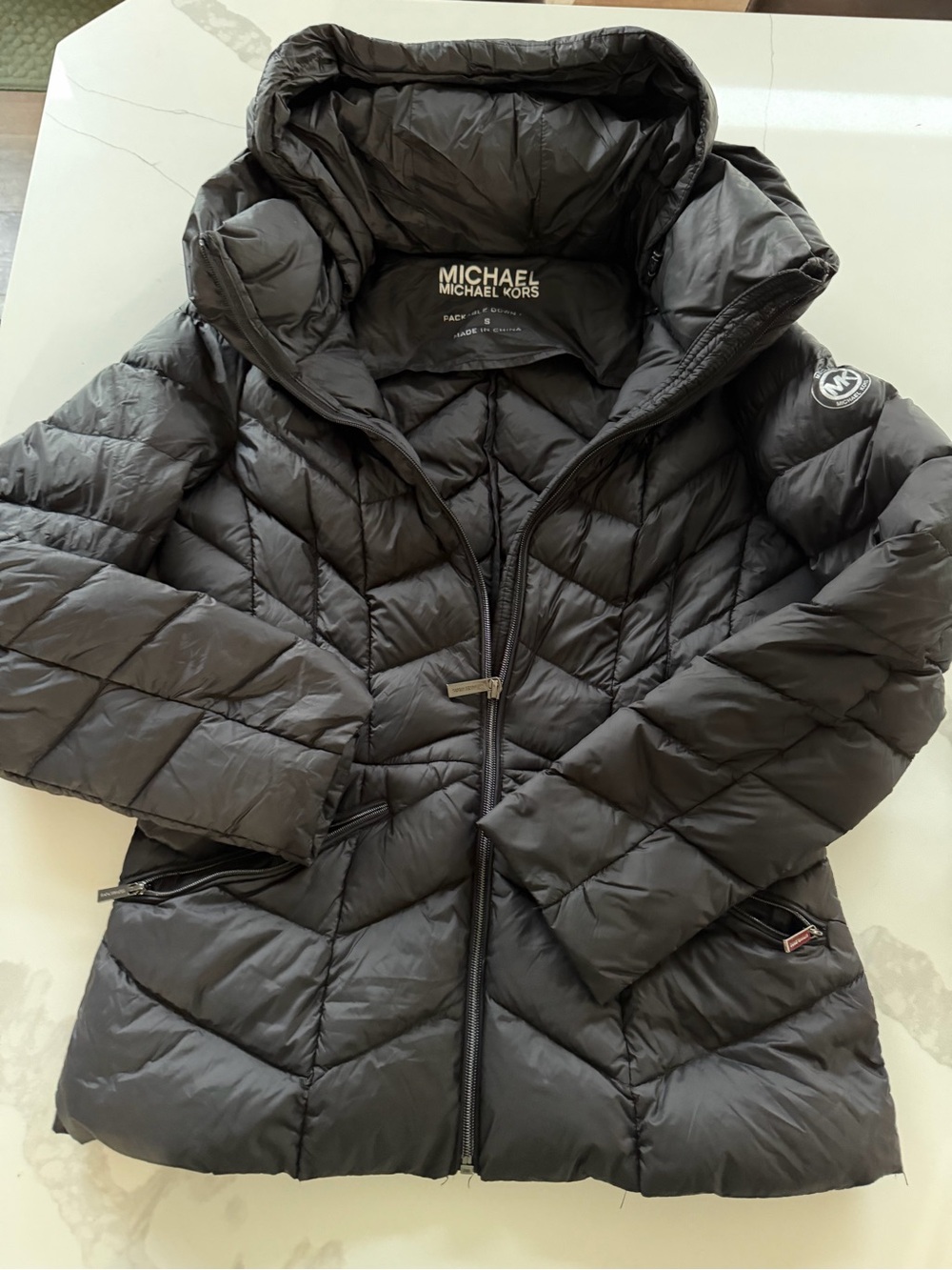 Michael Kors Women's Black  Packable Down Puffer Jacket Funnel Neck Sz Small